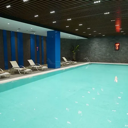 Hotel Tryp By Wyndham Basin Ekspres 5*