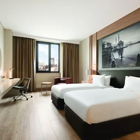 Hotel Tryp By Wyndham Basin Ekspres