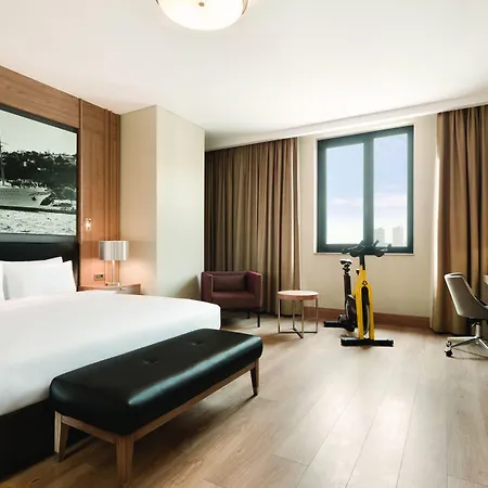Tryp By Wyndham Basin Ekspres