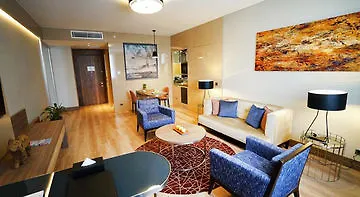 Tryp By Wyndham Basin Ekspres 5*