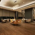 Tryp By Wyndham Basin Ekspres מלון