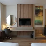 Tryp By Wyndham Basin Ekspres 5*