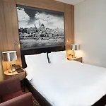 Hotel Tryp By Wyndham Basin Ekspres 5*