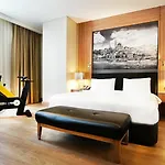 Tryp By Wyndham Basin Ekspres מלון 5*
