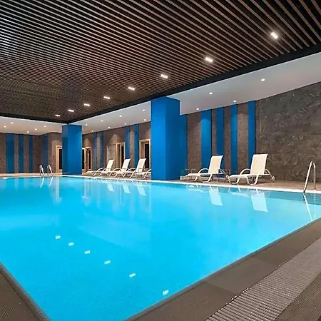 Tryp By Wyndham Basin Ekspres מלון