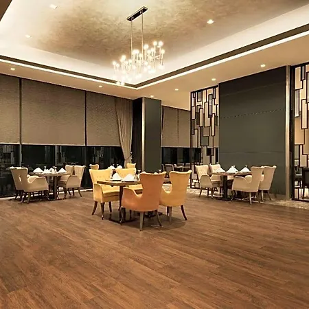 מלון Tryp By Wyndham Basin Ekspres