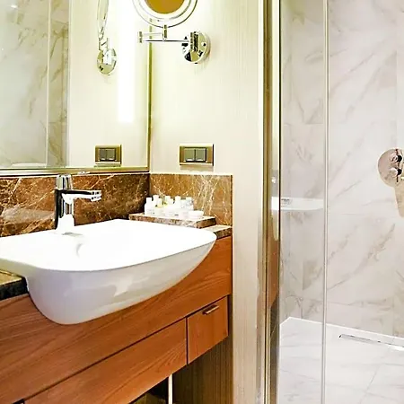 מלון Tryp By Wyndham Basin Ekspres איסטמבול