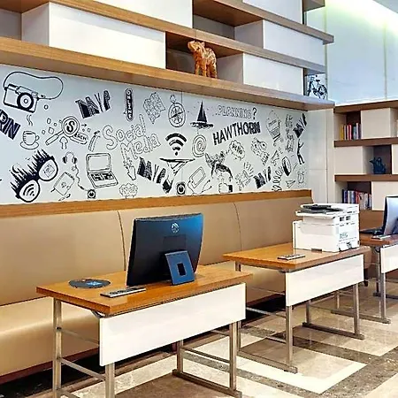 Tryp By Wyndham Basin Ekspres 5*