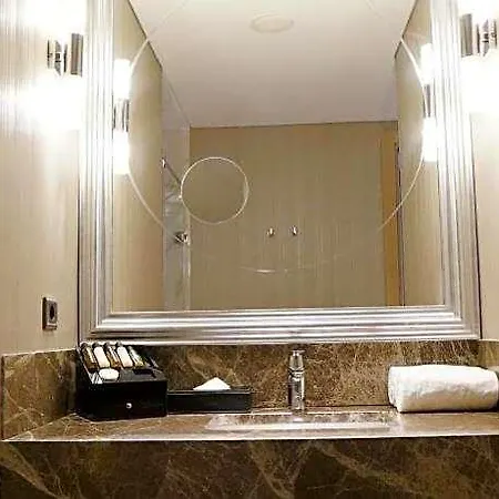Tryp By Wyndham Basin Ekspres 5* Istambul