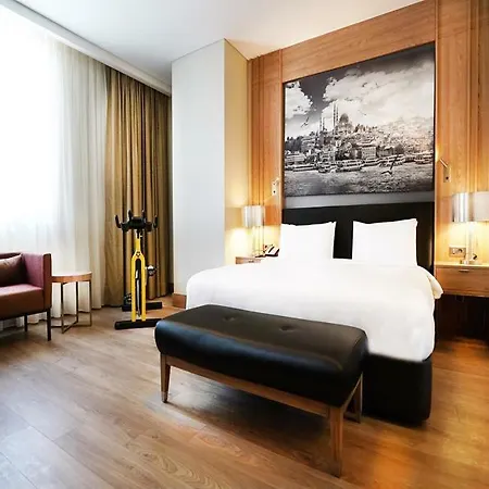 Hotel Tryp By Wyndham Basin Ekspres