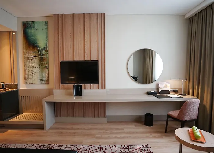 Hotel Tryp By Wyndham Basin Ekspres 5*