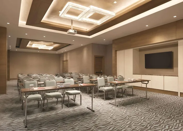 Hotel Tryp By Wyndham Basin Ekspres