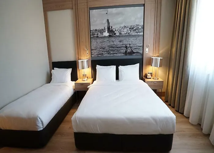 Tryp By Wyndham Basin Ekspres 5*