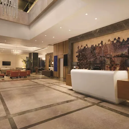 Hotel Tryp By Wyndham Basin Ekspres 5*