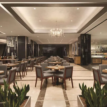 Szálloda Tryp By Wyndham Basin Ekspres 5*